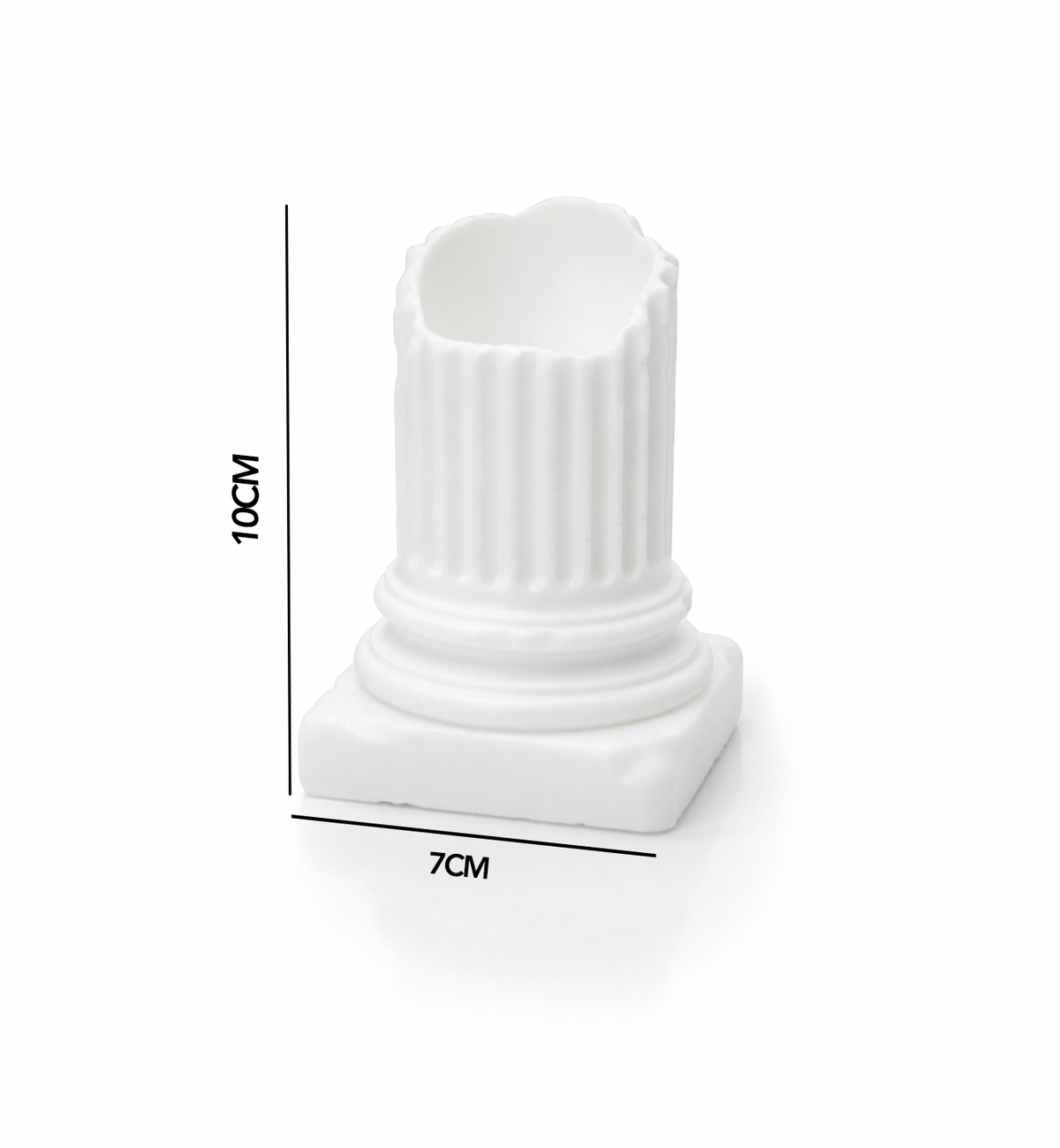 A Classical Pen Holder